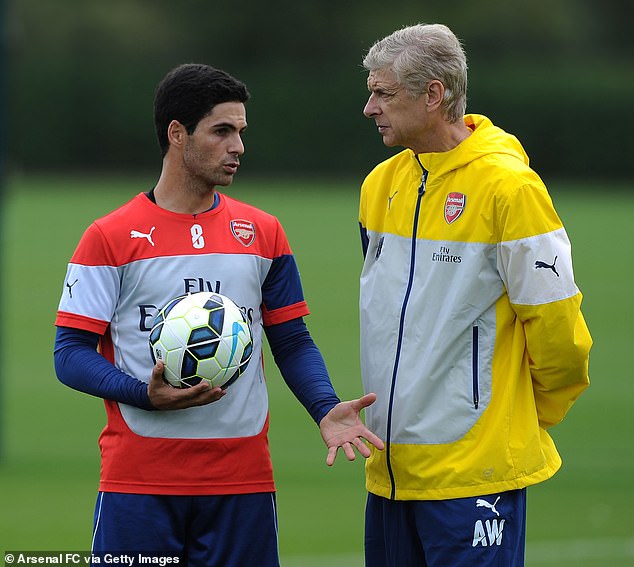 Mikel Arteta (left) was Arsenal captain from 2014 to 2016 under Arsene Wenger (right)