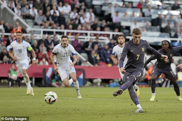 Bosnia gave away a penalty on the hour mark and Cole Palmer stepped up to take it