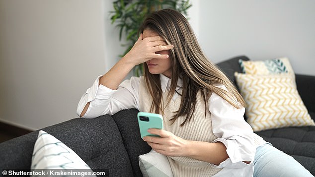 Signs that you are being emotionally manipulated by a narcissist may include sending incomplete, fear-inducing messages and expecting an immediate response to their text message but not immediately responding to yours
