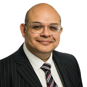 Dr.  Haney Youssef, bowel cancer expert and colorectal surgeon at The Harborne Hospital in Birmingham