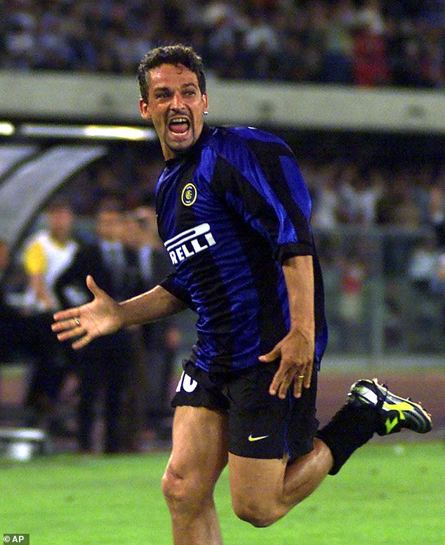 Roberto Baggio (pictured) had to go to hospital to be treated for his forehead injury, for which he received stitches