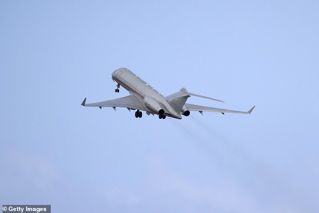 The plane carrying Assange to Canberra departs from Saipan