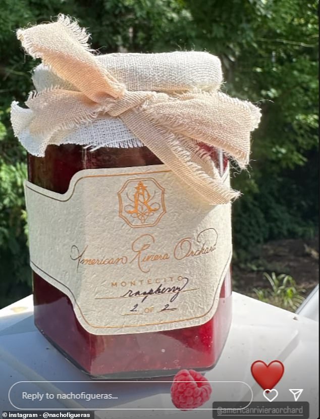 Hey, at least this label didn't let go!  Figueras also posted a jar of dog treats, which appeared to be labeled with Meghan's flashy calligraphy.