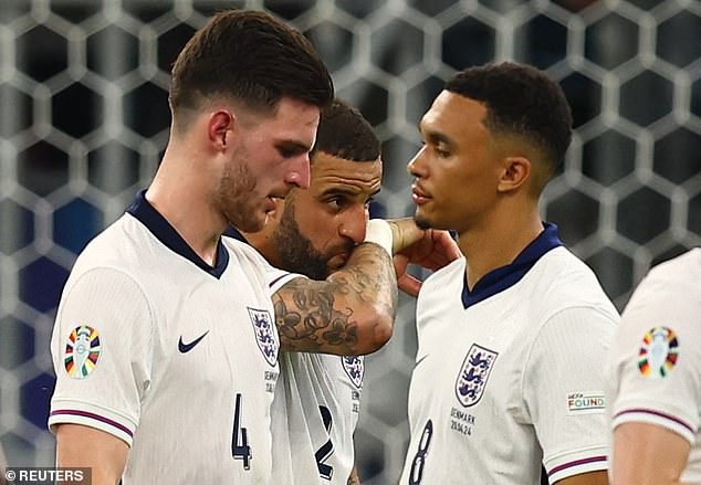 England failed to inspire fans in a dismal 0-0 draw against Slovenia, with Ian Ladyman feeling they are 'ready for the plane home'