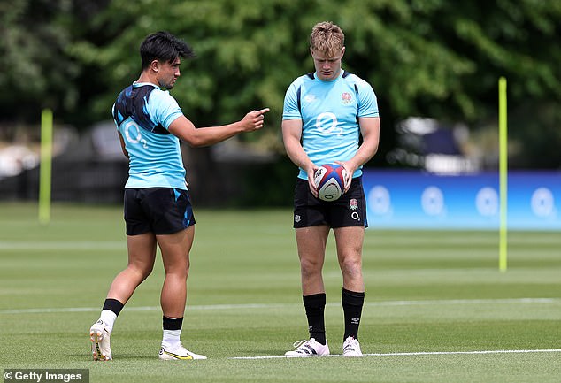 Marcus Smith (L) and Finn Smith (R) battle for the start for England against Japan and New Zealand