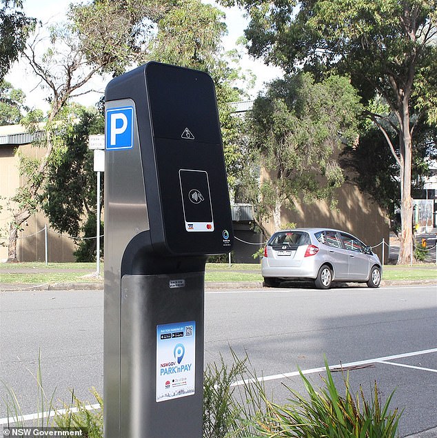 North Sydney City Council has announced it will be 'upgrading' all its parking meters to eliminate the need for cash