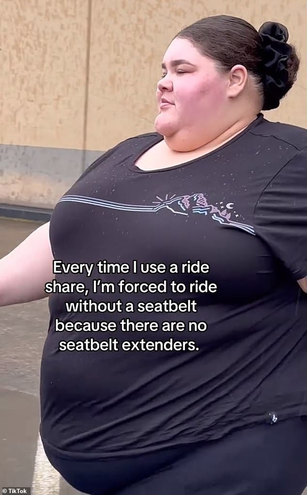 Plus size travel influencer who wants free seats for fat fliers