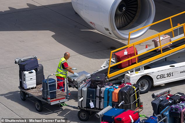 In 2023 alone, of the more than 470 million suitcases on planes, 2,697,057 were mishandled by airlines.  (photo: an employee loading luggage onto a plane at Zurich Kloten Airport)