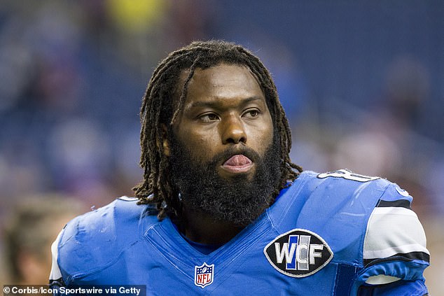 Detroit Lions tight end Brandon Pettigrew (87) leaves the field after a game in 2015