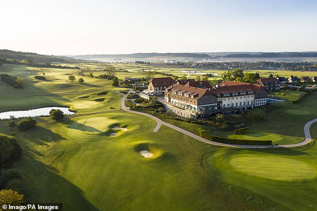 England has established its base at the Wiemarer Land Golf and Spa Resort in Blankenhain
