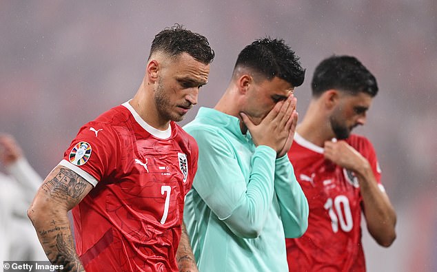 Marko Arnautovic (left) and his team showed broken numbers at the end of the match