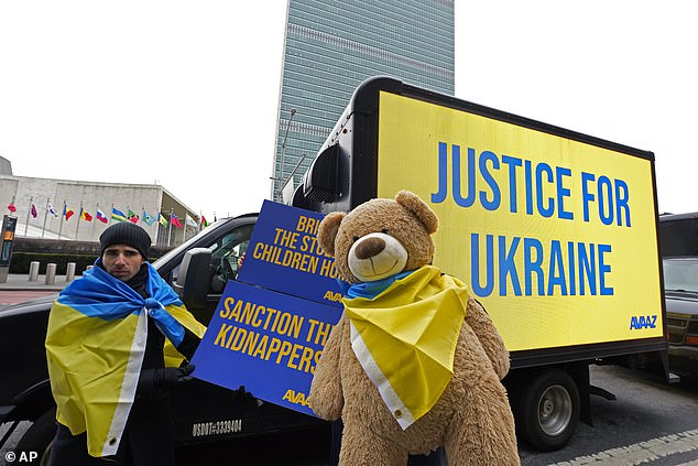 Avaaz members and the Ukrainian diaspora placed mobile billboards at the United Nations headquarters in New York in February 2023 to denounce Putin's kidnapping of thousands of Ukrainian children