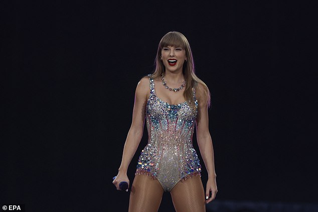 “To be able to go there and perform on that level,” Jason said of Swift's 45-song set