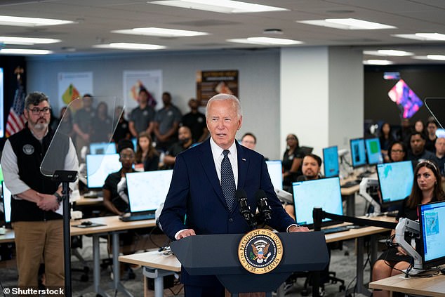 Biden visited the DC Emergency Operations Center in Washington on Tuesday. The White House also announced that he will hold a press conference next week in an effort to fight back