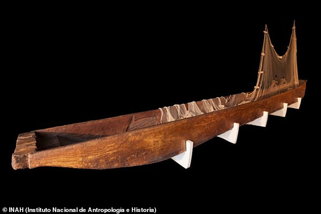 José Luis Punzo, who is leading efforts to recover and preserve the artifacts, pointed out that despite their impressive length, these tepari boats are 