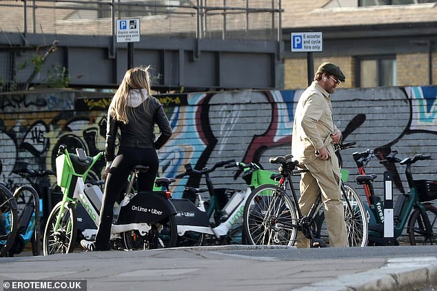 The couple were then photographed taking two Lime electric bikes to cycle around London