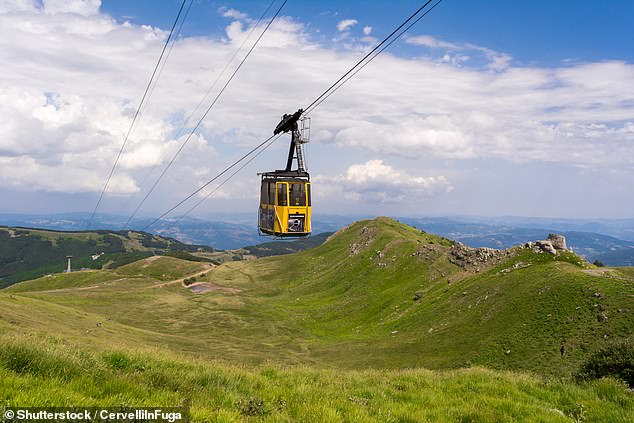 The stock photo shows a cable car. The one involved in the incident was designed to carry luggage rather than people