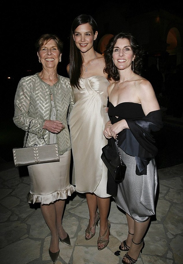 Tom Cruise's mother Mary Lee with his ex-wife Katie Holmes and Tom's sister Marian in 2007