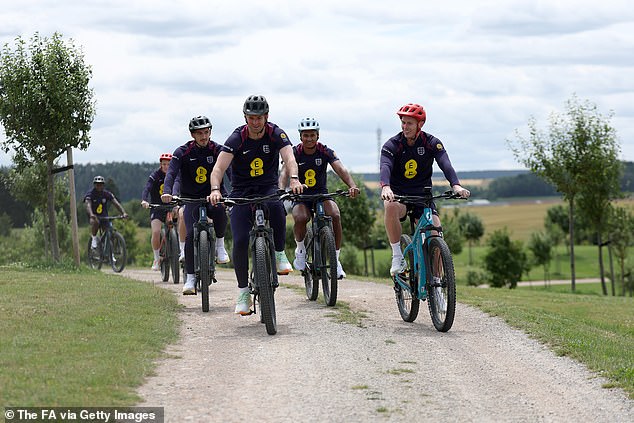 Part of the team enjoyed a bike ride on the trails around Blankenhain base camp in England