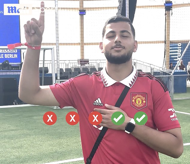 A Manchester United fan also passed the test, after which he celebrated the victory by pointing upwards