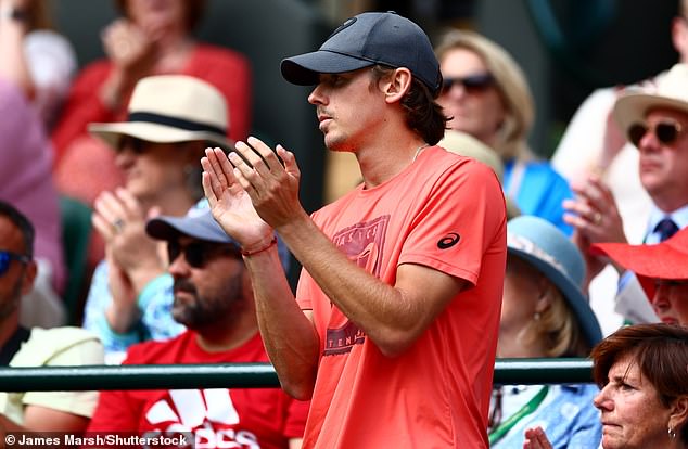 De Minaur had run forward from court 3 to support his girlfriend after beating Jaume Munar in the second round of the men's singles