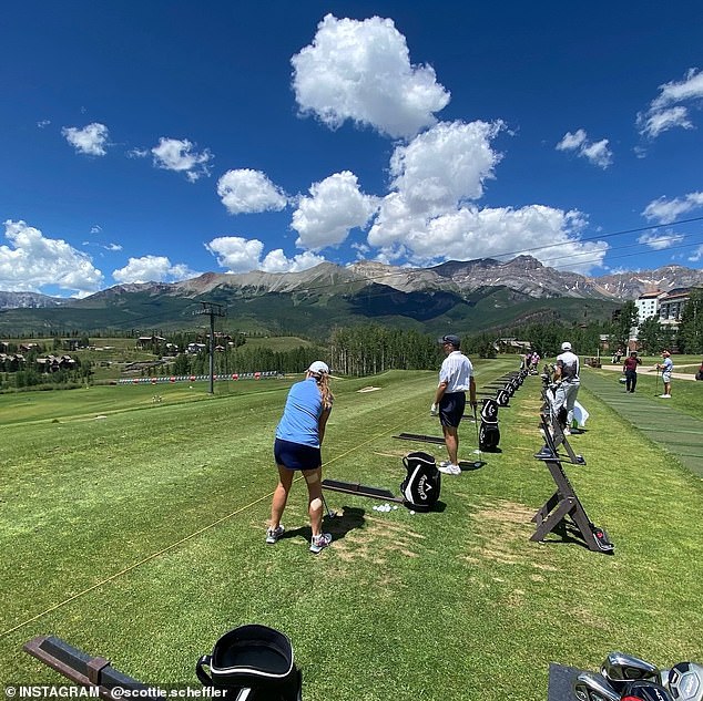 Scheffler and his friends enjoyed the beautiful scenery at the practice range in Telluride