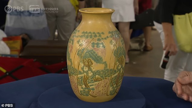 The appraiser praised the vase's design, which shows 'a geometric distillation'