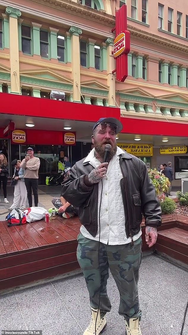 Melbourne-born artist Inoxia was visibly shocked when she realised who had stopped to listen as the impromptu duo sang the popular single from Swims before segueing into a rendition of Rihanna's Stay