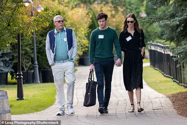 Joshua Kushner and Karlie Kloss arrive at the chic resort