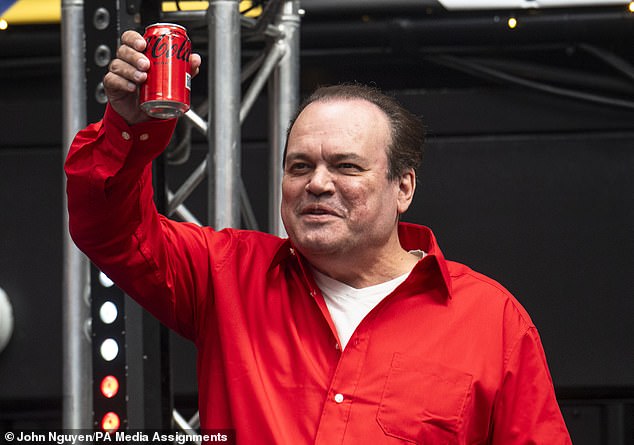 Shaun looked in his element as he put his singing skills to the test and danced across the stage in a bright red shirt