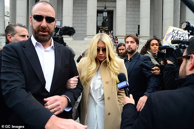 1720766519 914 Kesha chokes up as she recounts years long litigation with Dr