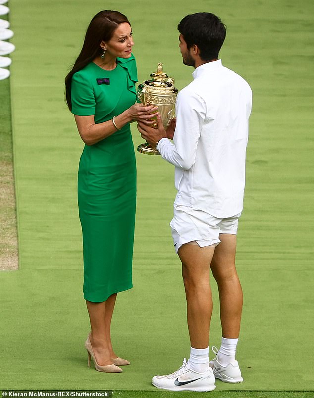 Kate Middleton presents Alcaraz with the trophy at last year's championships