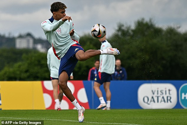 17-year-old Lamine Yamal was a constant threat on the Spanish right flank in the semi-final win over France