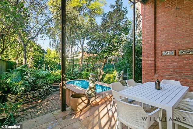 The garden is shaded by citrus and avocado trees and provides a sheltered and peaceful setting for an al fresco breakfast or cup of coffee.