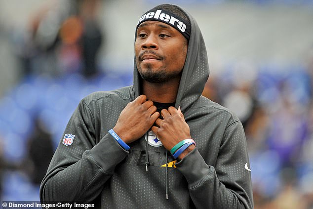 Jones played for the San Diego Chargers, Pittsburgh Steelers and Monterey Steel in the NAL