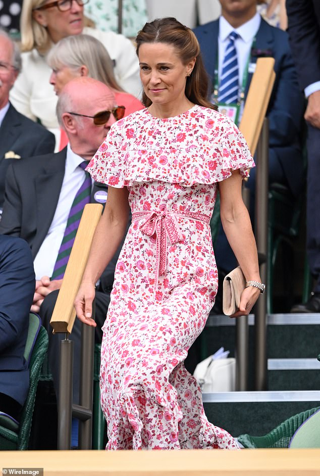 Sister Pippa (in Beulah floral print, carrying an Emmy London clutch) came along to provide moral support for Kate with her auburn hair