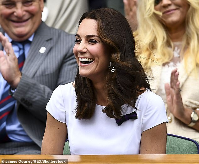 Pictured: The Princess of Wales when she first wore her Wimbledon purple and green bow in 2017