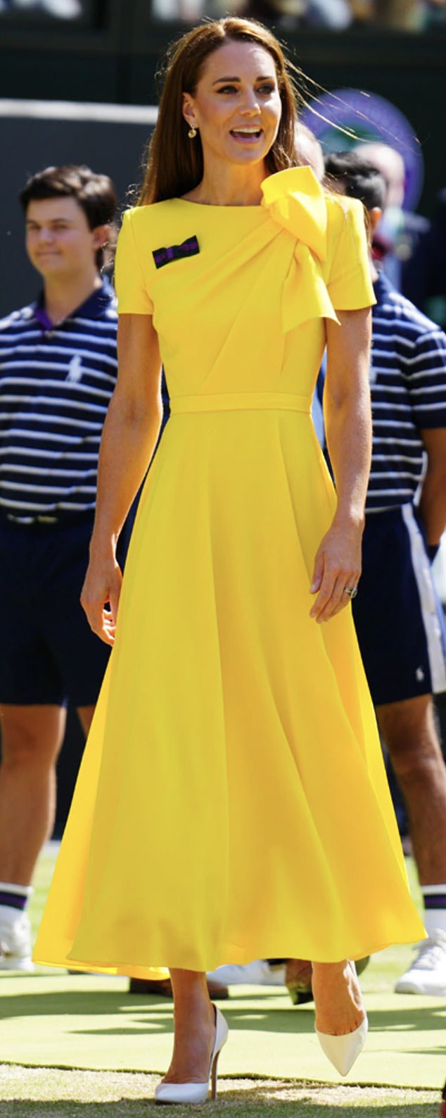 Kate Middleton pinned her green and purple Wimbledon bow to her bright yellow Roksanda dress in 2022