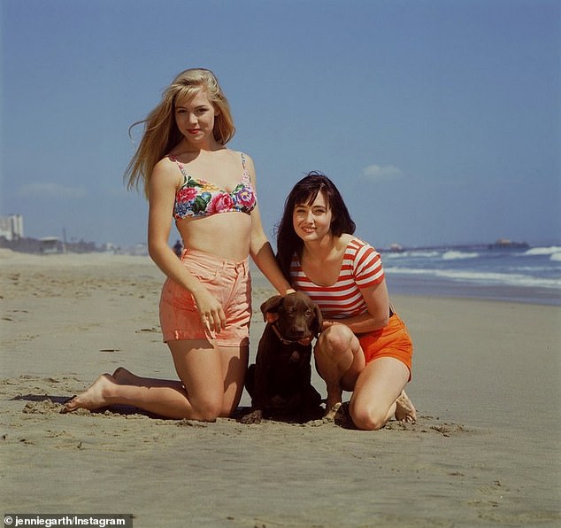 The 52-year-old What I Like About You star shared throwback photos of the two stars and a lengthy message on Instagram as she mourns Shannen's death