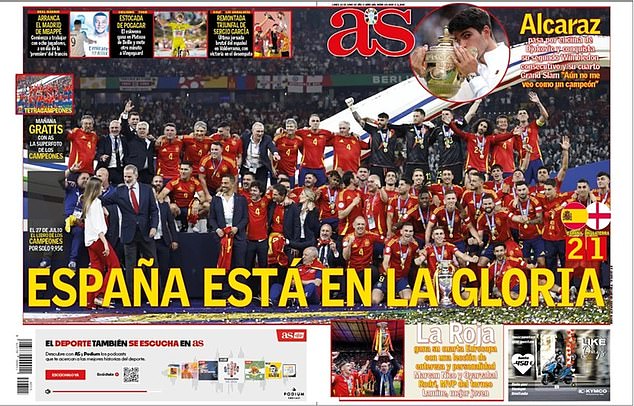 The AS headlines translate as 'Spain is in glory' and are accompanied by a large celebratory photo