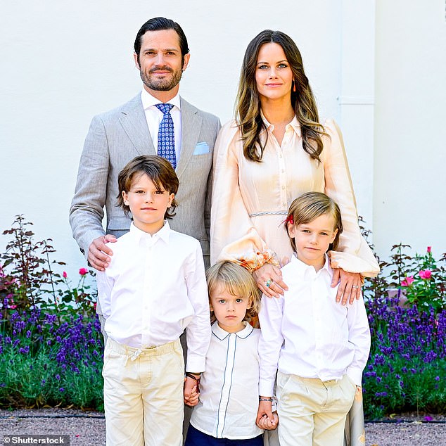 The whole family was present: Prince Carl Philip, Princess Sofia, Prince Alexander, Prince Gabriel, Prince Julian