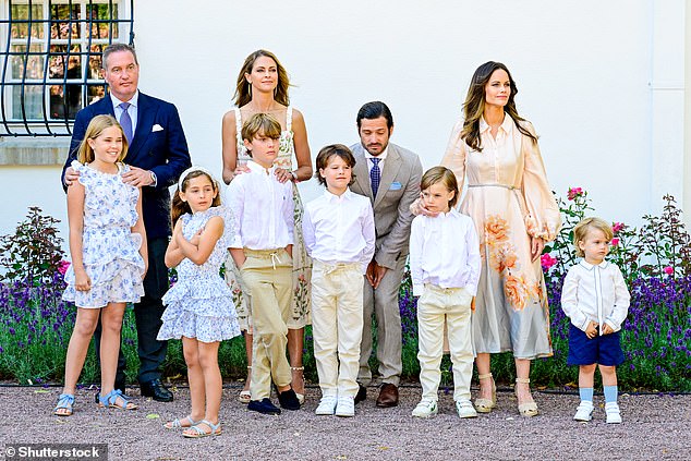 Prince Carl Philip, Princess Sofia, Prince Alexander, Prince Gabriel, Prince Julian, Princess Madeleine, Chris O'Neill, Princess Leonore, Prince Nicolas, Princess Adrienne