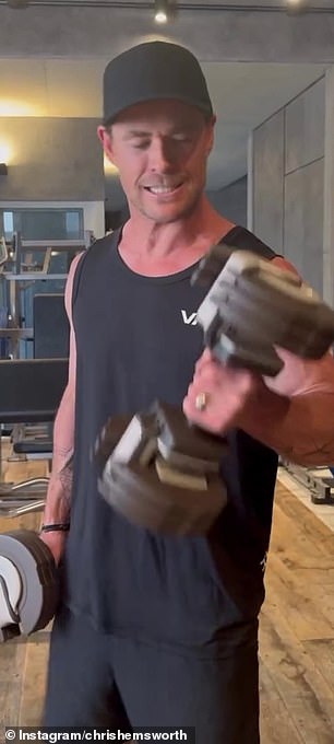 1721104741 456 Chris Hemsworth shows off his impressive biceps as he hits