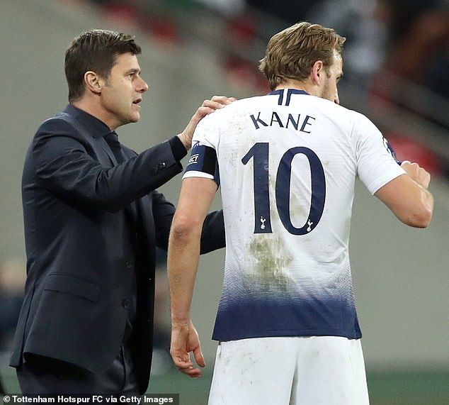 Mauricio Pochettino (left) had an excellent relationship with Harry Kane at Tottenham Hotspur