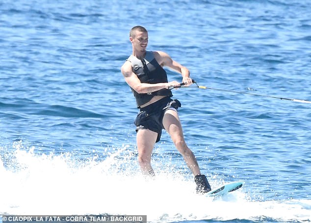 Romeo looked like he was loving life as he headed off water skiing