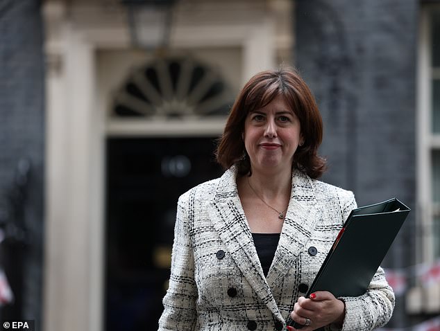 The new leader of the House of Commons, Lucy Powell, has extended the Commons term by 12 days to give the impression that the government means business