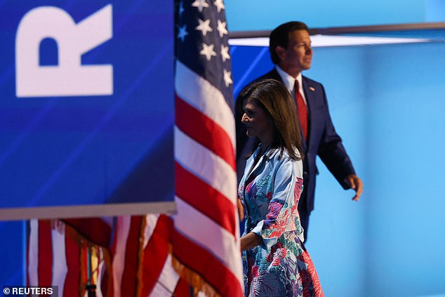 When Haley left the stage, Florida Governor Ron DeSantis received a much warmer welcome