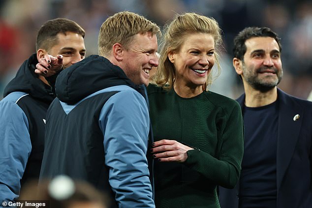 It is believed that manager Howe (left), Staveley and Ghodoussi 'had a strong understanding'