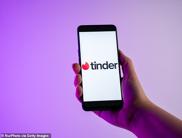 1721464681 439 Glamorous Tinder executive admits she met her husband in real