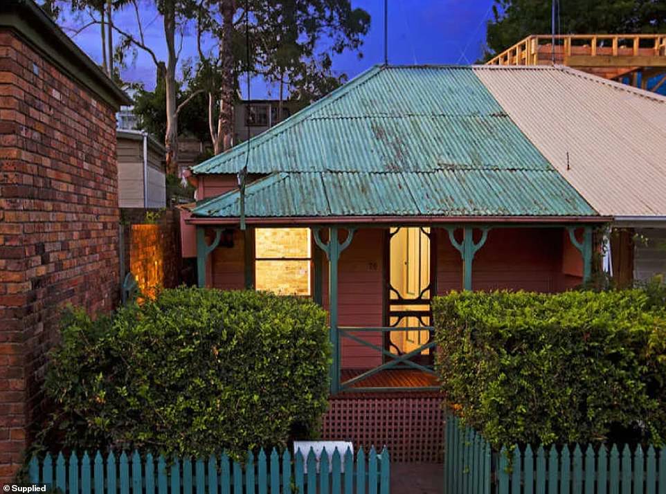 The original semi-detached house originally had a small dining room adjoining the living room and kitchen, along with two bedrooms, a bathroom and a small courtyard